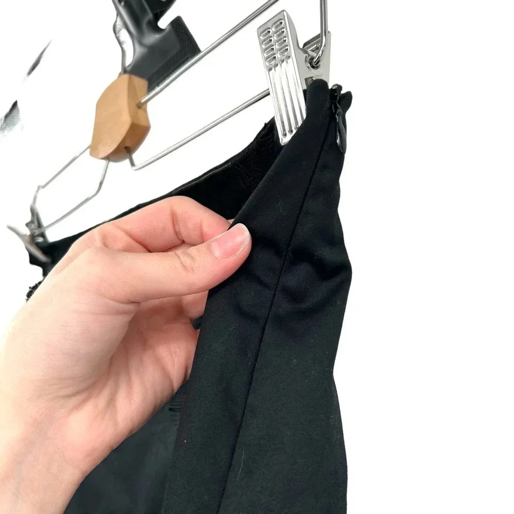 Wolford Black Pencil Skirt Front Slit Satin and Lace Stripe Trim Size US 6‎